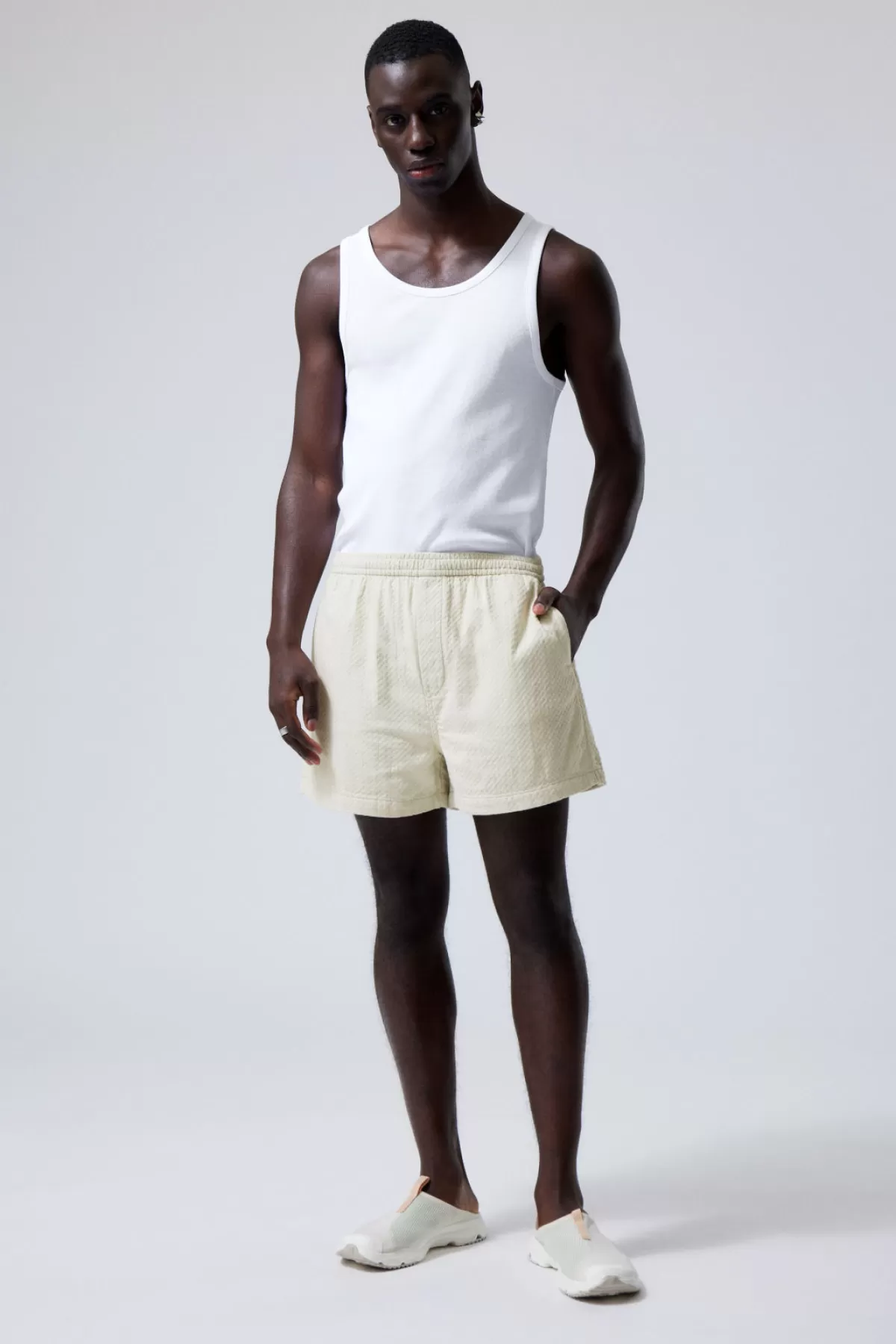 Weekday Alex Relaxed Shorts Beige Jacquard Discount
