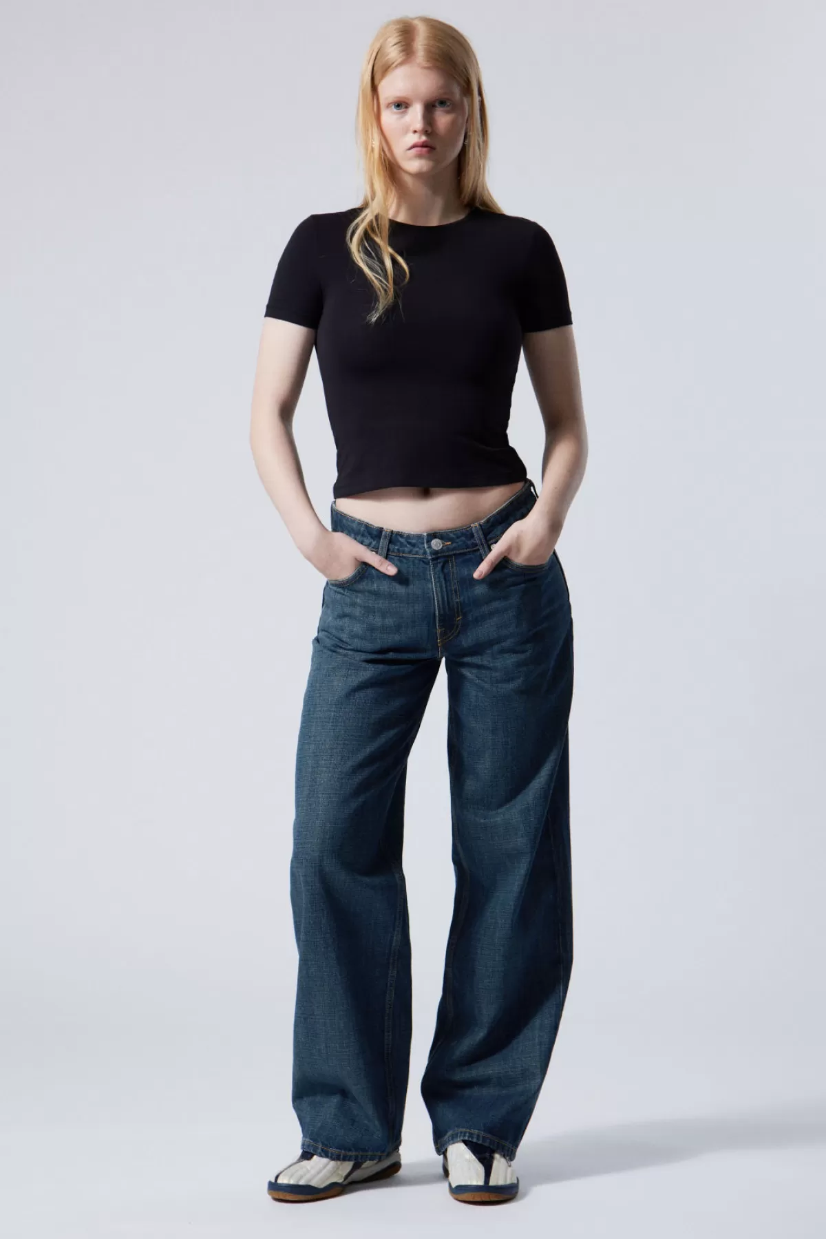 Weekday Ample Low Loose Jeans Sapphire blue Sale