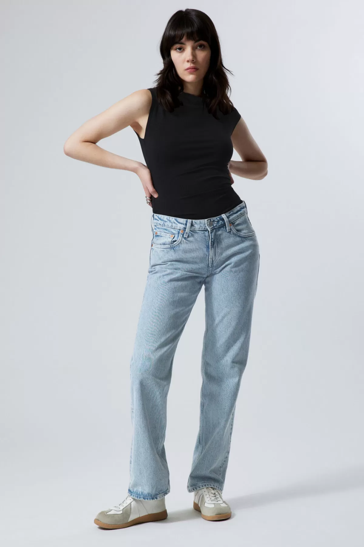 Weekday Arrow Low Straight Jeans Summer blue Discount