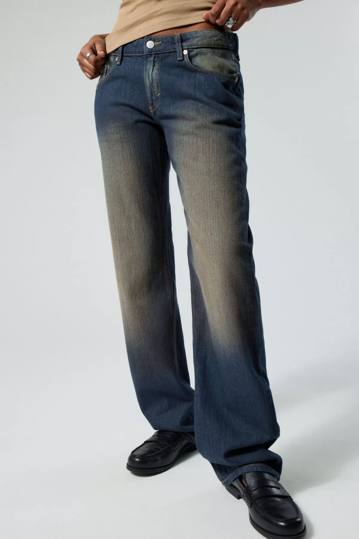 Weekday Arrow Low Straight Jeans Heritage Blue Shop