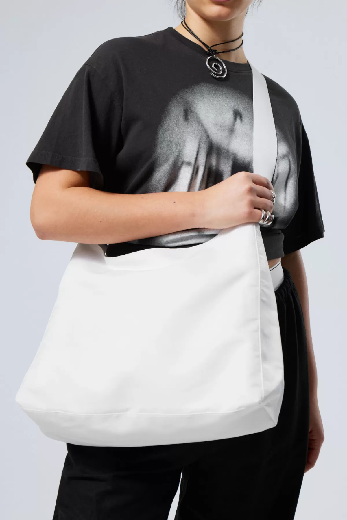 Weekday Carry Bag White Outlet