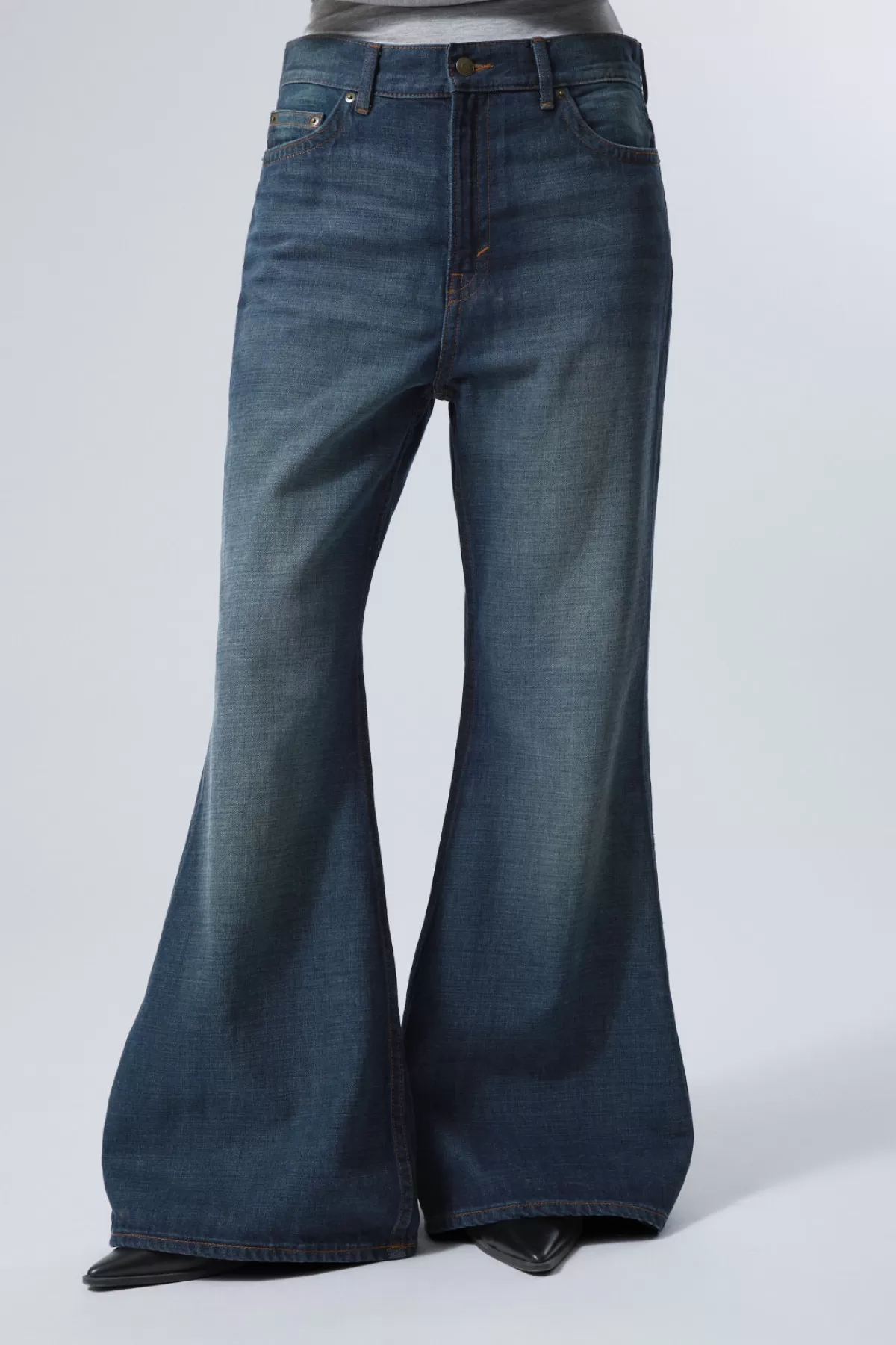 Weekday Grove Low Baggy Flared Jeans Medium Dusty Blue Flash Sale