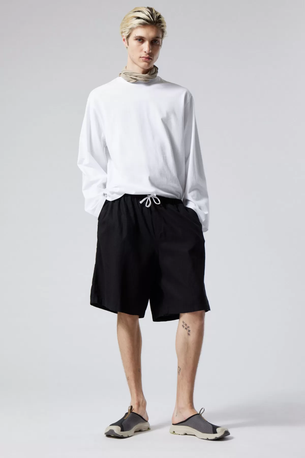 Weekday Patrik Loose Linen Shorts Black Outlet