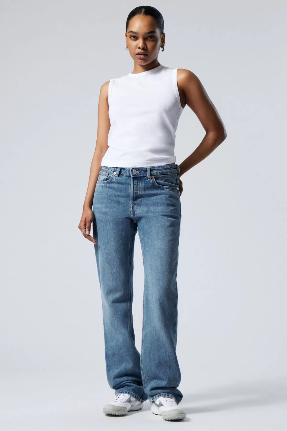 Weekday Pin Mid Straight Jeans Harper Cheap