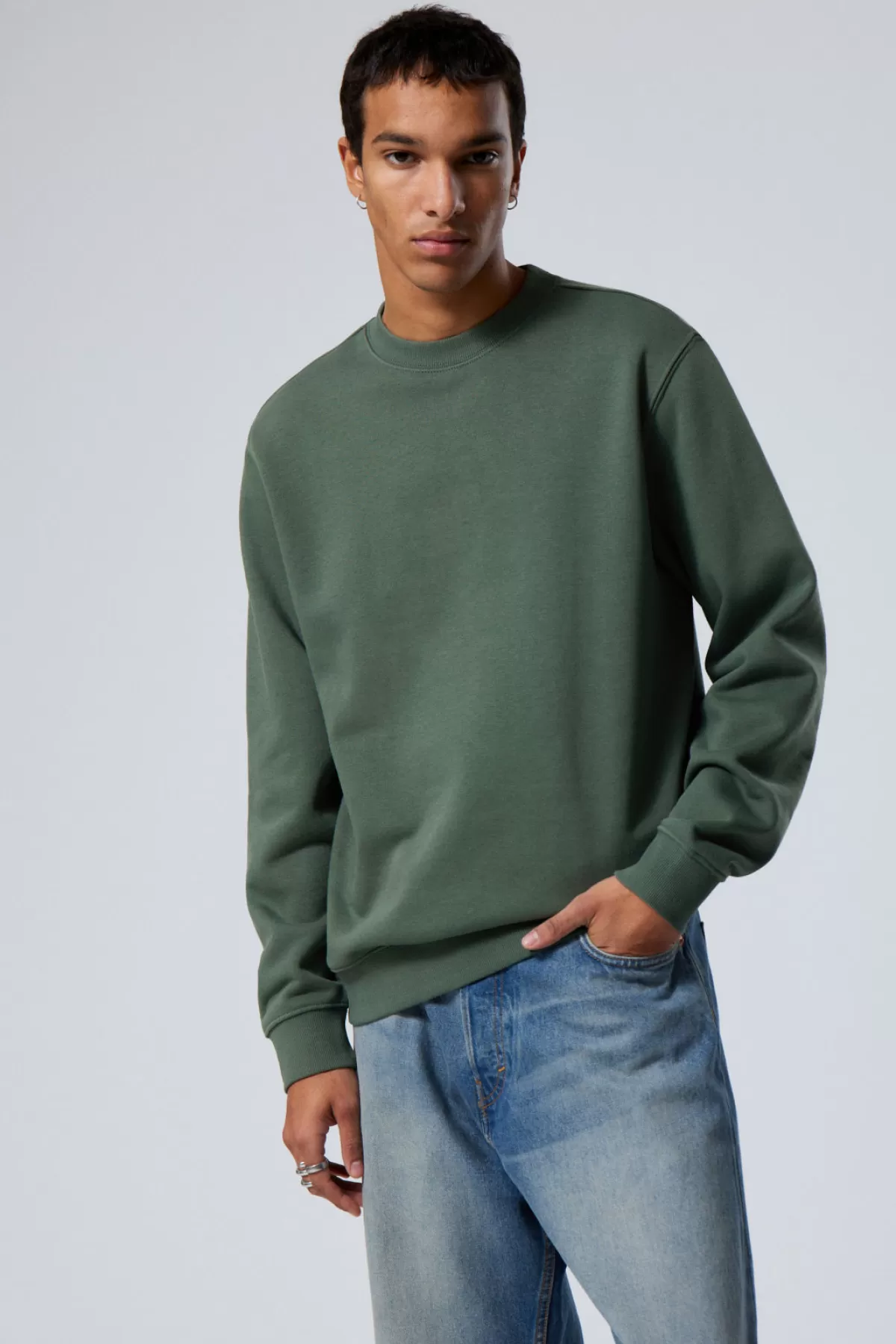 Weekday Standard Midweight Sweatshirt Dark Green Online